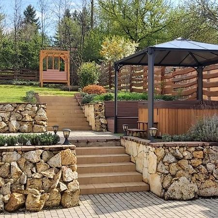 Paradise Apartmanhaz Έγκερ Εξωτερικό φωτογραφία